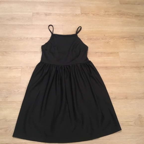 Fancyinn Black Mini Dress - Picture 6 of 8